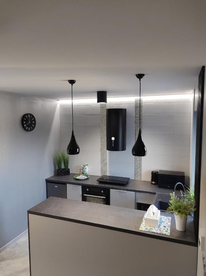 Apartament Nadziei ชเมียวล์โน ภายนอก รูปภาพ